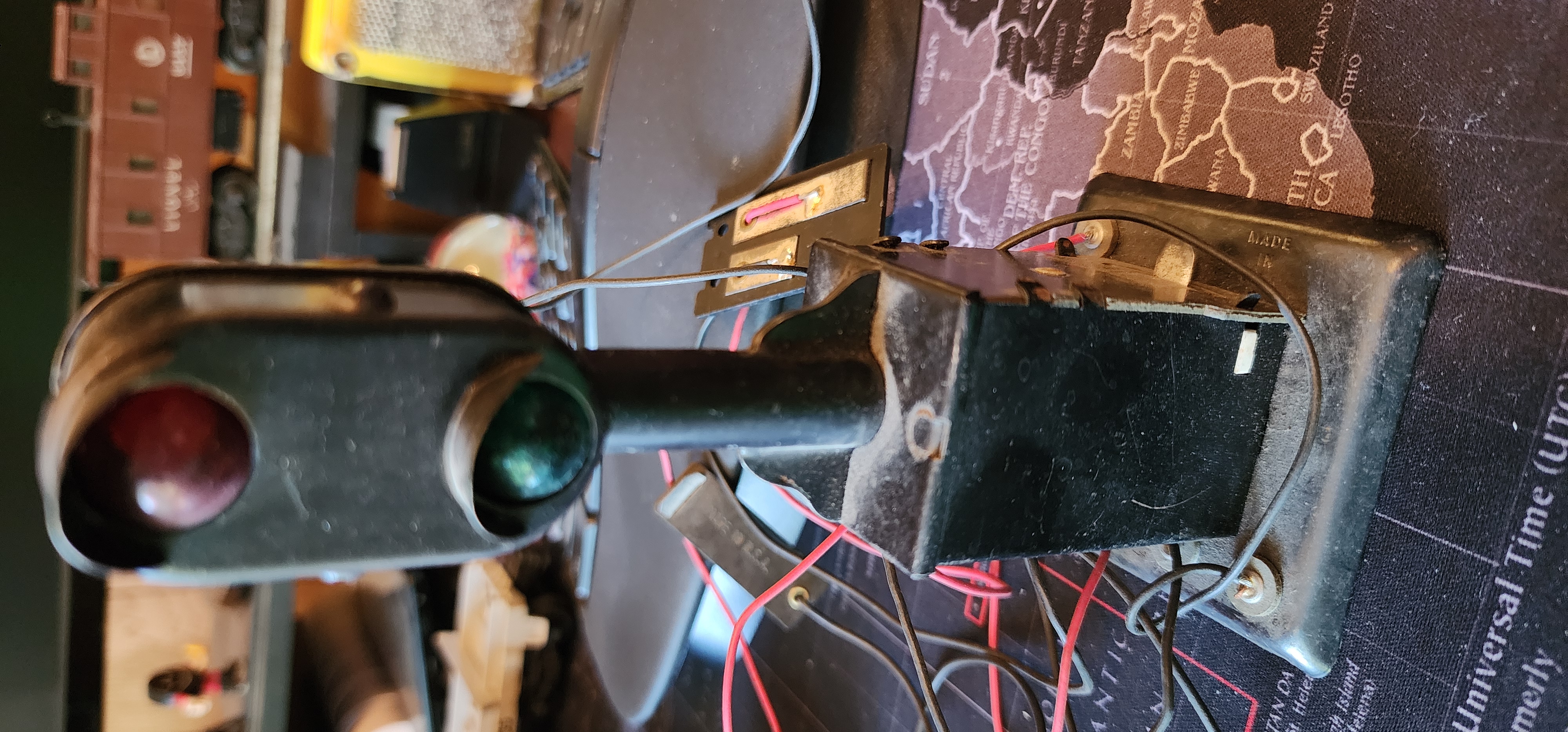 Vintage Lionel Railroad Signal