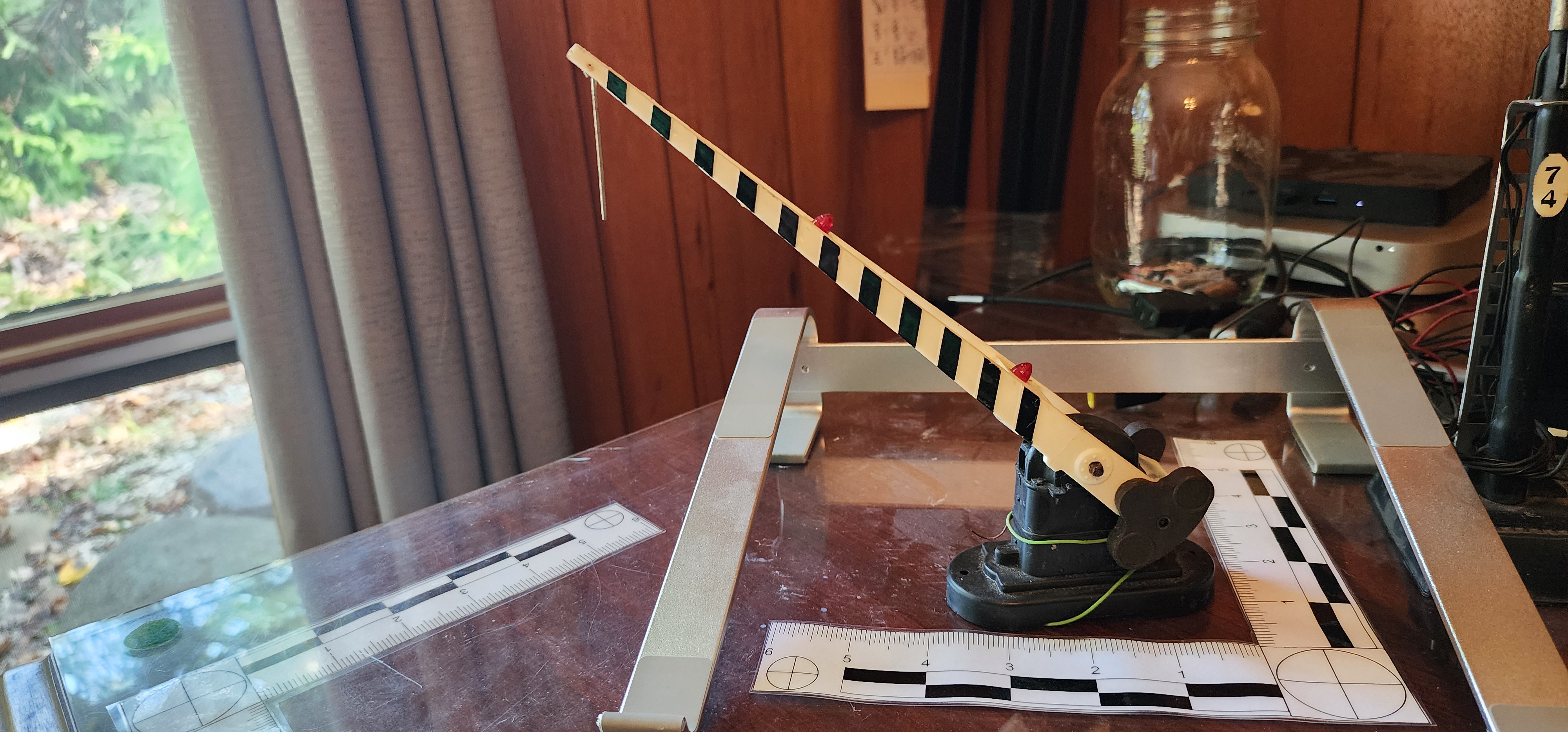 Lionel Vintage Railroad Crossing Signals Set