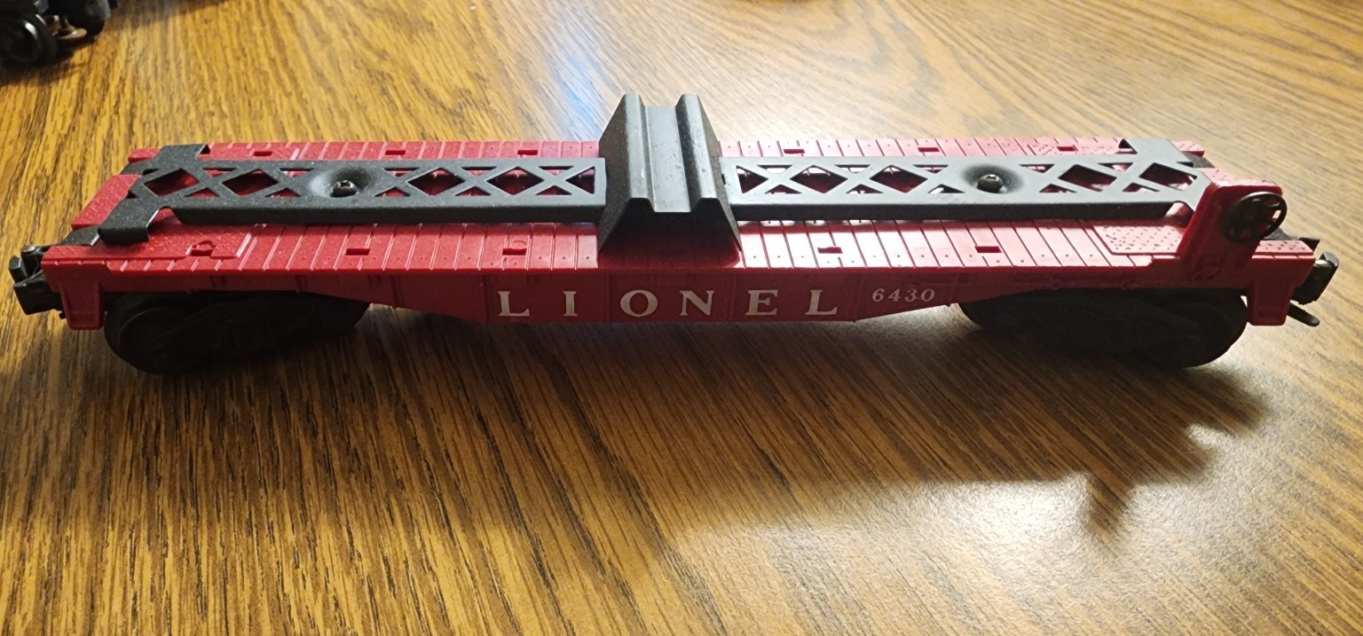 Lionel 6430 Flatcar with Cooper-Jarrett Piggyback Ramp (O Gauge)